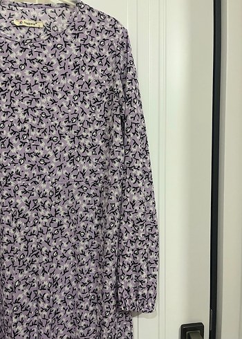 Uzun Kollu Mor Bağlama Desenli Uzun Elbise - Görsel 4