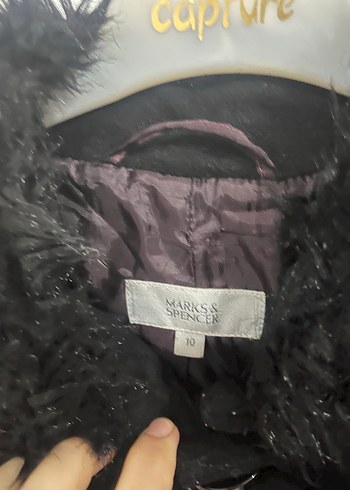 Siyah Kürklü Yaka Düğmeli Kaban - Görsel 3