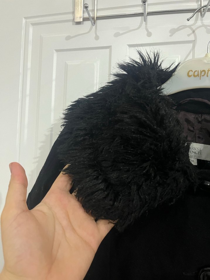 Siyah Kürklü Yaka Düğmeli Kaban - Görsel 4