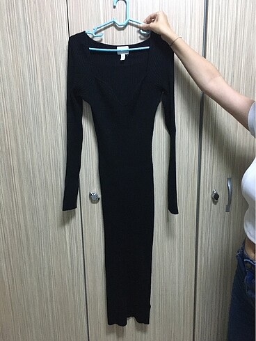 h&m triko siyah elbise