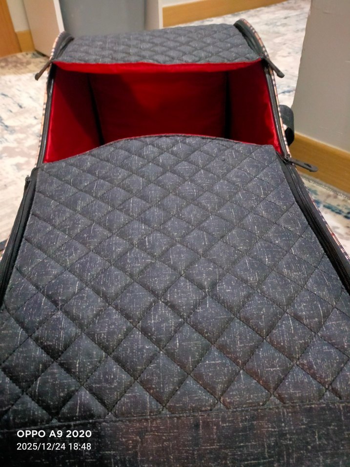 Ana kucağı ve gri anne bebek çantası - Görsel 3