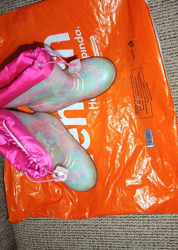 Renkli Tie-Dye Desenli Kız Yağmur Çizmesi - Görsel 4