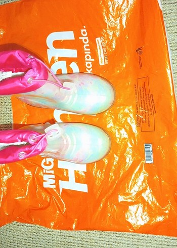 Renkli Tie-Dye Desenli Kız Yağmur Çizmesi - Görsel 2