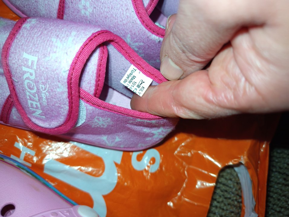 Kız Çocuk Pembe Kaydırmaz Terlikler ev pufu - Görsel 4