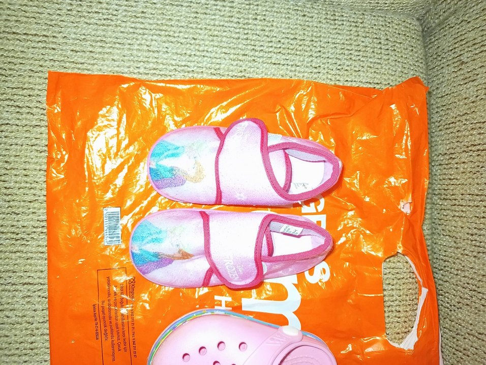 Kız Çocuk Pembe Kaydırmaz Terlikler ev pufu - Görsel 2