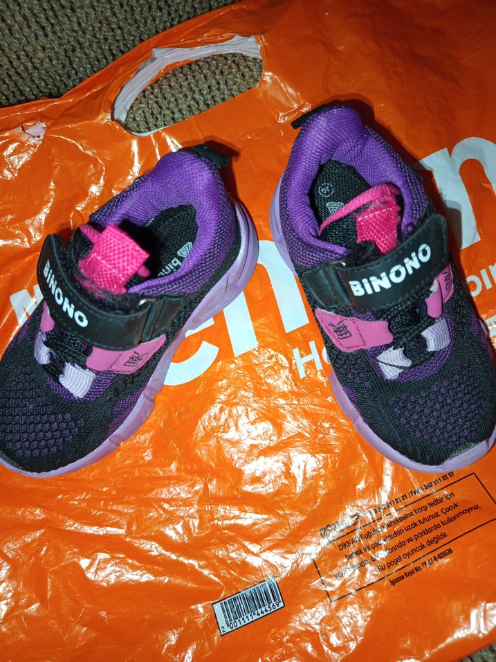 Mor Renkli Kız Çocuk Spor Ayakkabı - Görsel 4