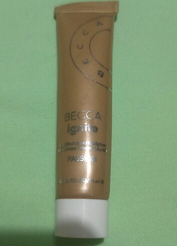  Beden Renk Becca highlighter 