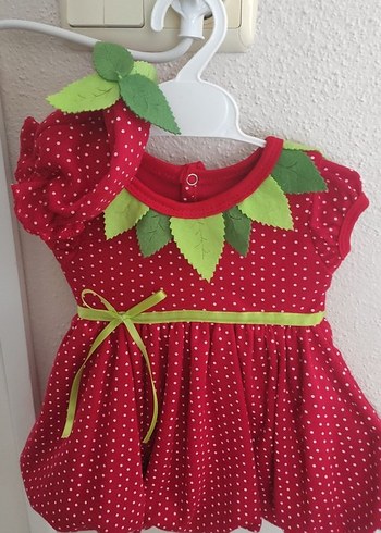 Kırmızı Puantiyeli Kız Çocuk Elbise ve Şapka - Görsel 3