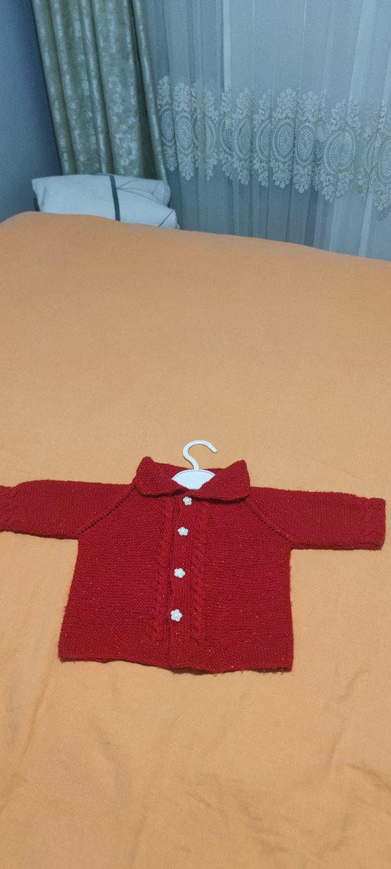 Kız Çocuk Kırmızı Örgü Hırka - Görsel 2