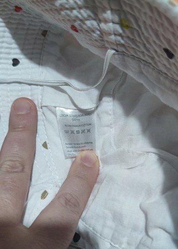 Çocuk Kalpli Düğmeli Beyaz Şapka - Görsel 3