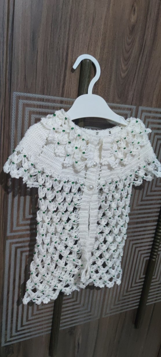 Kızlar için Beyaz Dantel Detaylı Örgü yelek - Görsel 4