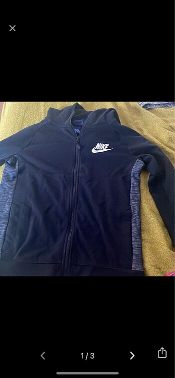 nike sweatshirt