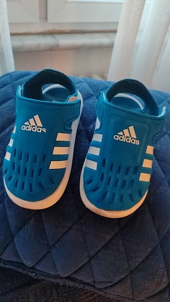 Adidas sandalet