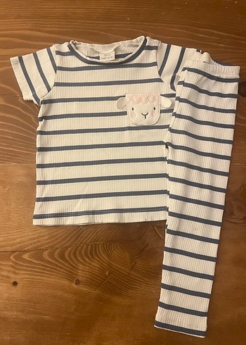 Çizgili Kısa Kollu Pijama Takımı