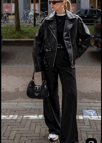 Siyah Deri Kadın Biker Ceket - Görsel 3