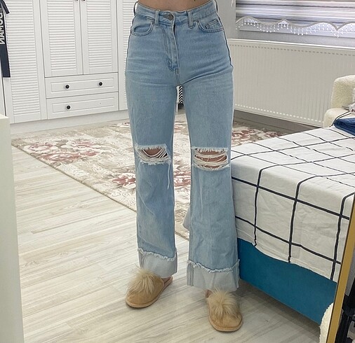 Milla yırtık jean