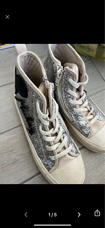 Zara mickeyli converse