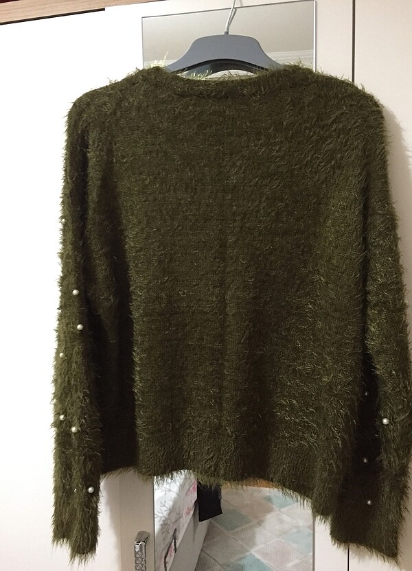 Koton incili ve tüylü haki kazak - Görsel 2