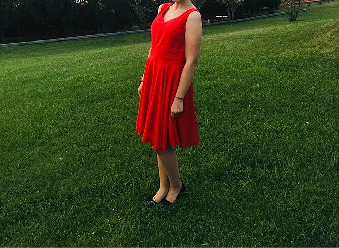 Abiye kırmızı elbise - Görsel 3