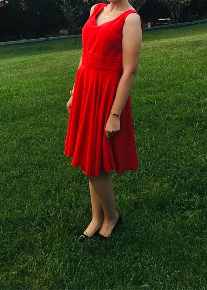 Abiye kırmızı elbise - Görsel 3