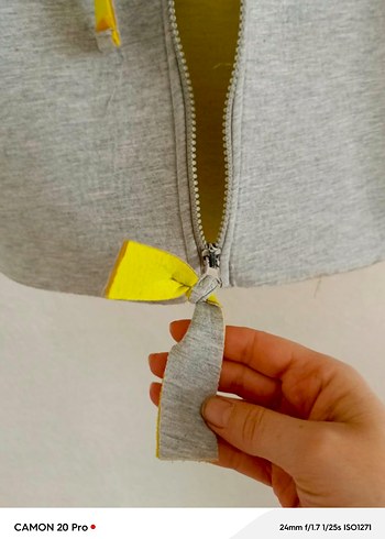 Gri Kapüşonlu Fermuarlı Ceket - Görsel 4