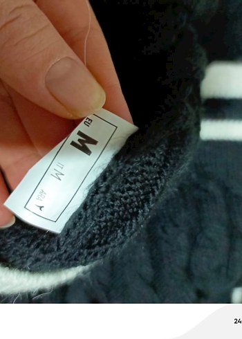 Siyah Nakışlı V Yaka Kadın Triko Kazak - Görsel 7