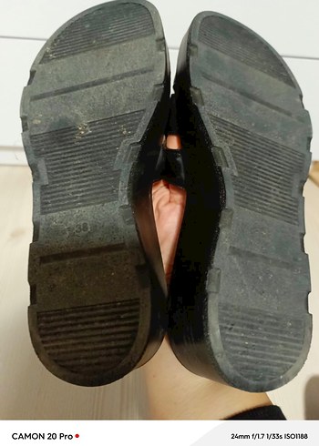 Siyah Kadın Dolgu Topuklu Terlik - Görsel 7