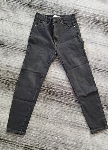 Pull & Bear Kadın jean