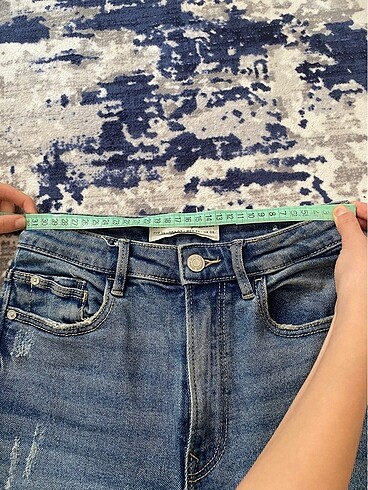 34 Beden Stradivarius jean