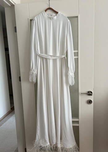 Uzun Beyaz Kadın Elbise, Püsküllü, V Yaka - Görsel 4