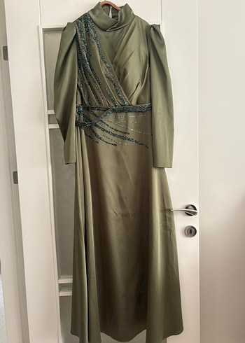 Kadın Parlak Haki Uzun Abiye Elbise - Görsel 3