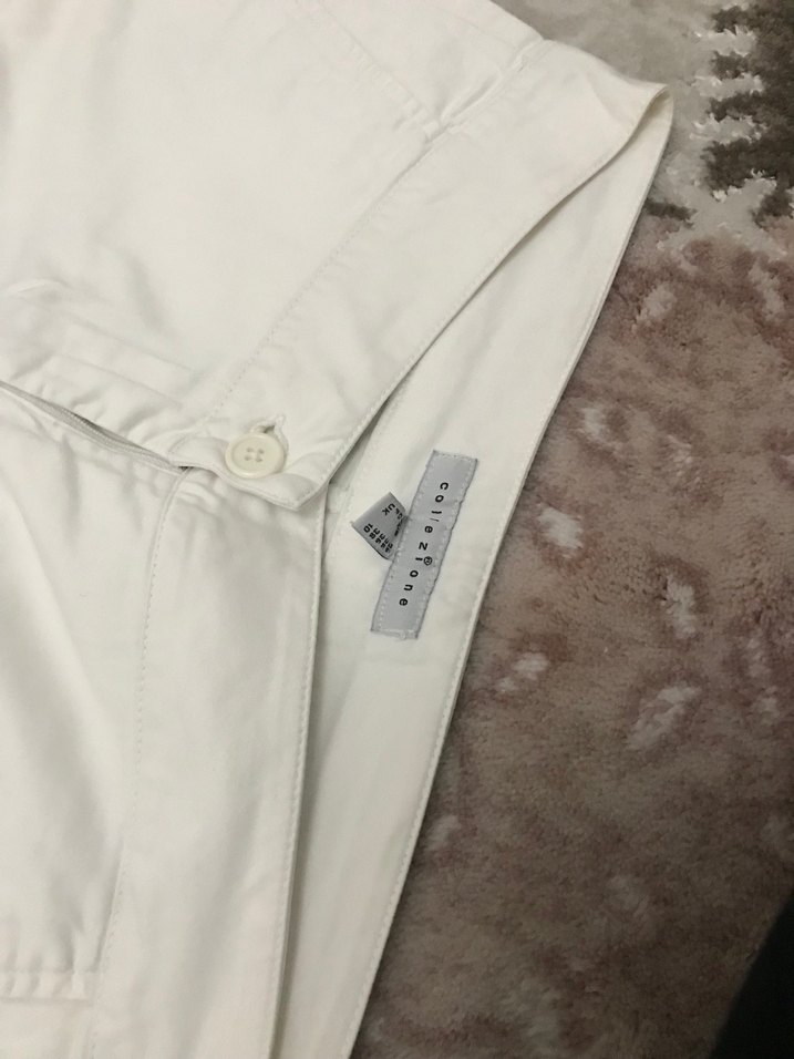 Beyaz Rahat Mini Şort - Görsel 3