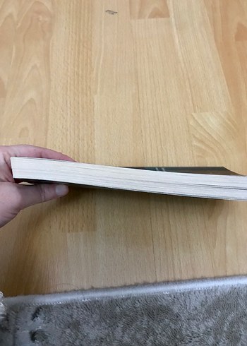 Hakan Mengüç Mutluluğu Sende Bulan Senindir Roman - Görsel 2