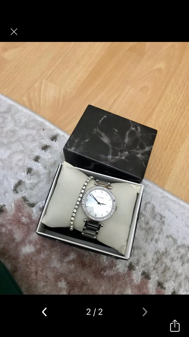 Beyaz ve Gümüş Kadın Kol Saati kutusuyla beraber - Görsel 2