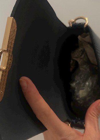 Zincir Detaylı lacivert  Yılan Derisi Desenli Çanta - Görsel 5