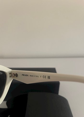 Prada Beyaz Kadın Gözlük - Görsel 3