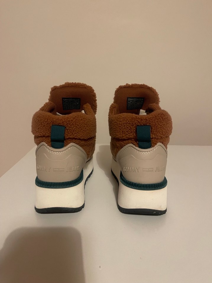 Kahverengi Kürklü Platform Topuklu Kadın Bot - Görsel 3