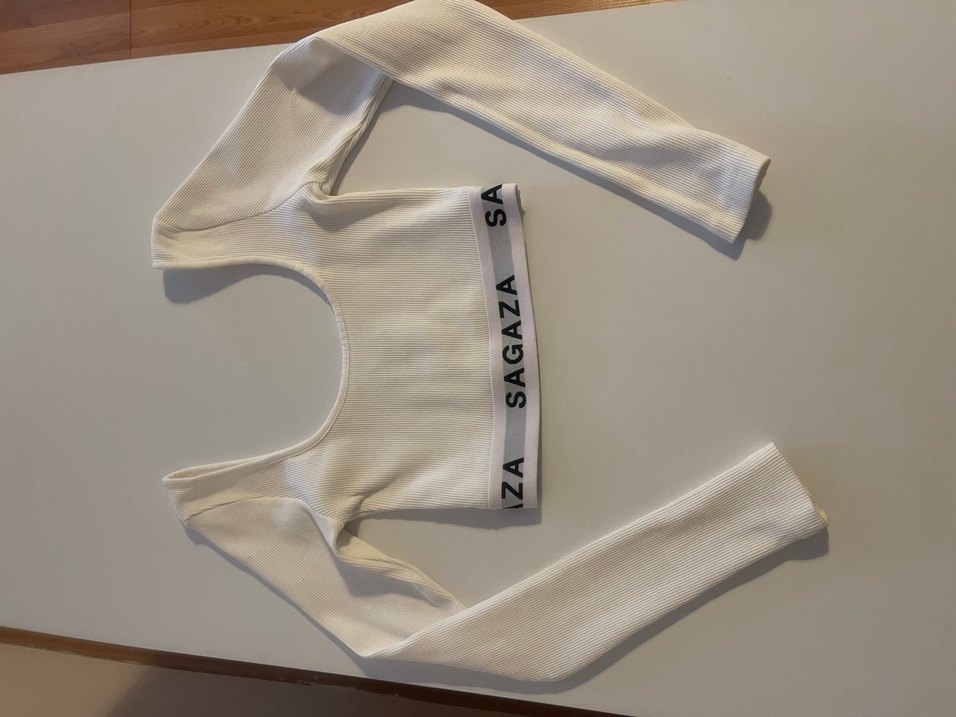 Beyaz Uzun Kollu Crop Top - Görsel 2