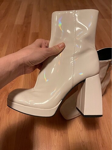 37 Beden Bershka rugan bot