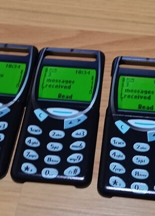 Samsung z flip flipz flip z z flip nokia 3310 nostalji retro tel