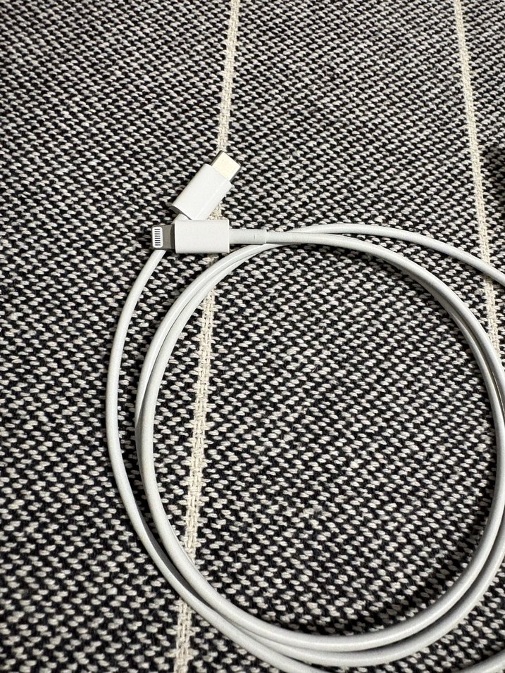 iPhone Şarj Kablosu - Görsel 2