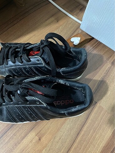 37,5 Beden siyah Renk Adidas spor ayakkabı
