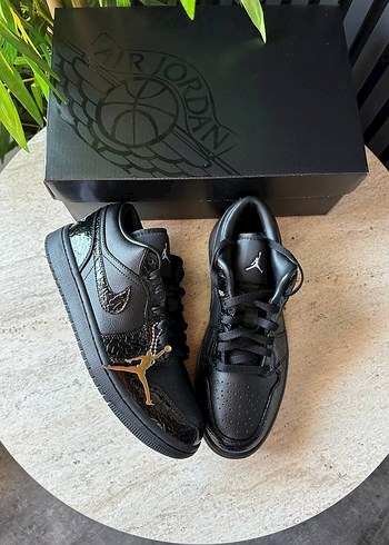NİKE AİR JORDAN LOW