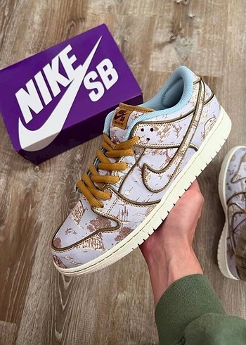 Nike SB Dunk Low PRM City