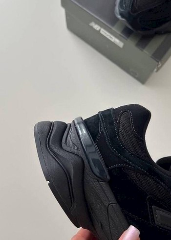 New Balance New Balance 9060 Triple Black