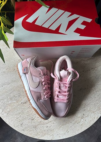 Nike Pembe Kadın Spor Ayakkabısı