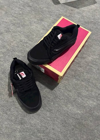 Vans kömür knu