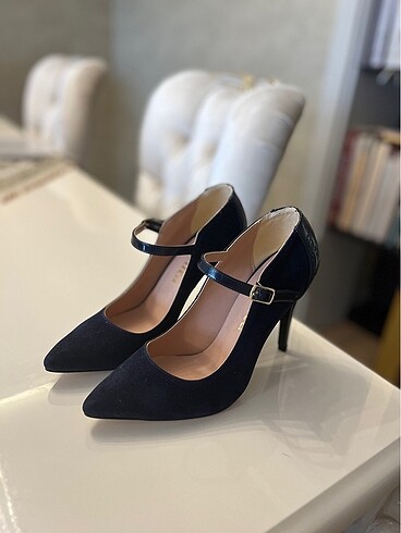 Lacivert Stiletto