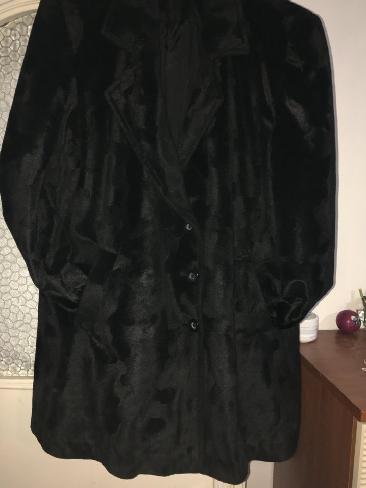 Düğmeli Siyah Süet Midi Kadın Kaban - Görsel 3