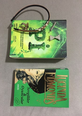 Yeşil ve Siyah Kapaklı Romanlar - Görsel 2